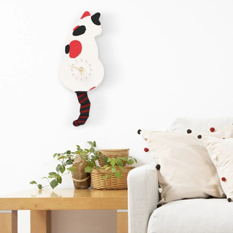 Swinging Tail Cat Clock