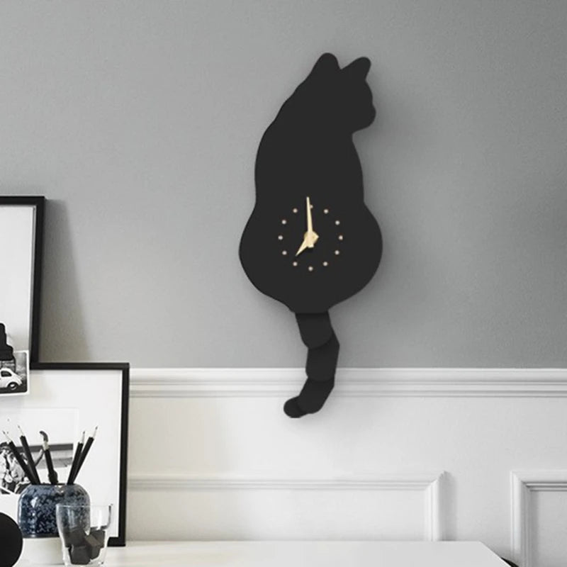 Swinging Tail Cat Clock